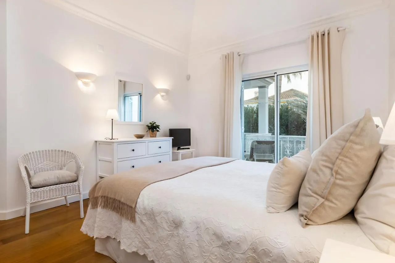 **** Holiday park Encosta Do Lago Resort Club Quinta do Lago Portugal